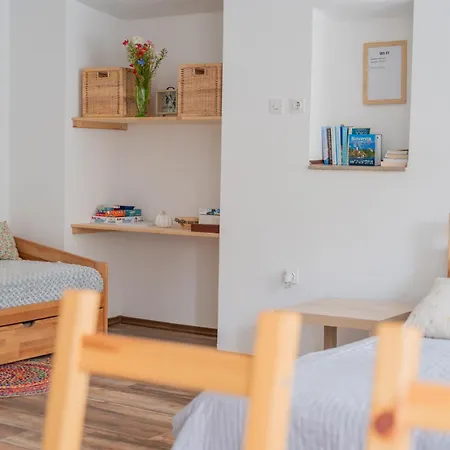 Apartma Roner * Podbrdo