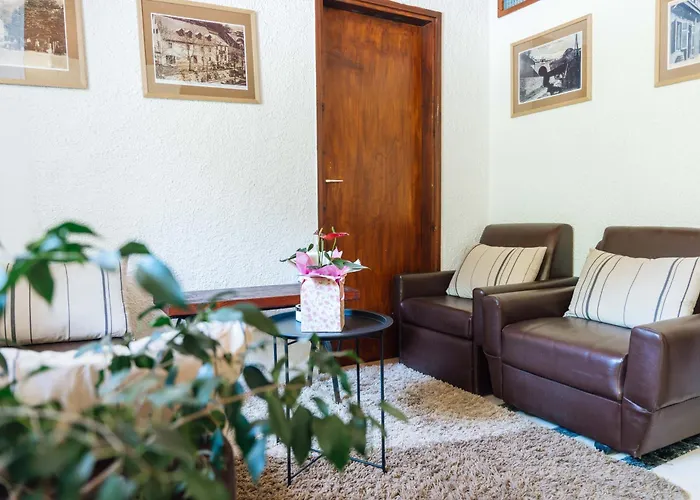 Apartma Roner Podbrdo
